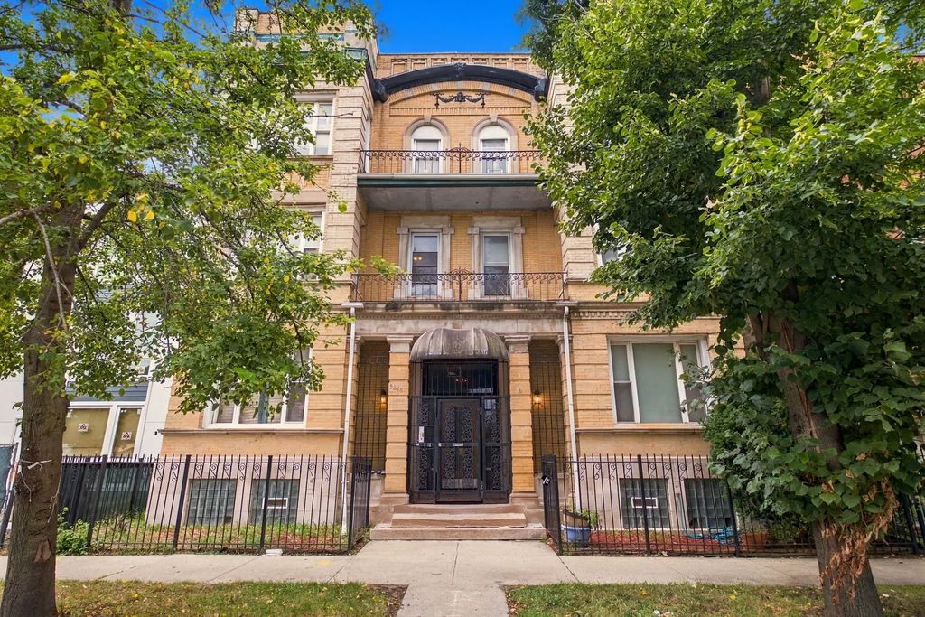 5618 S Prairie Avenue 2, Chicago