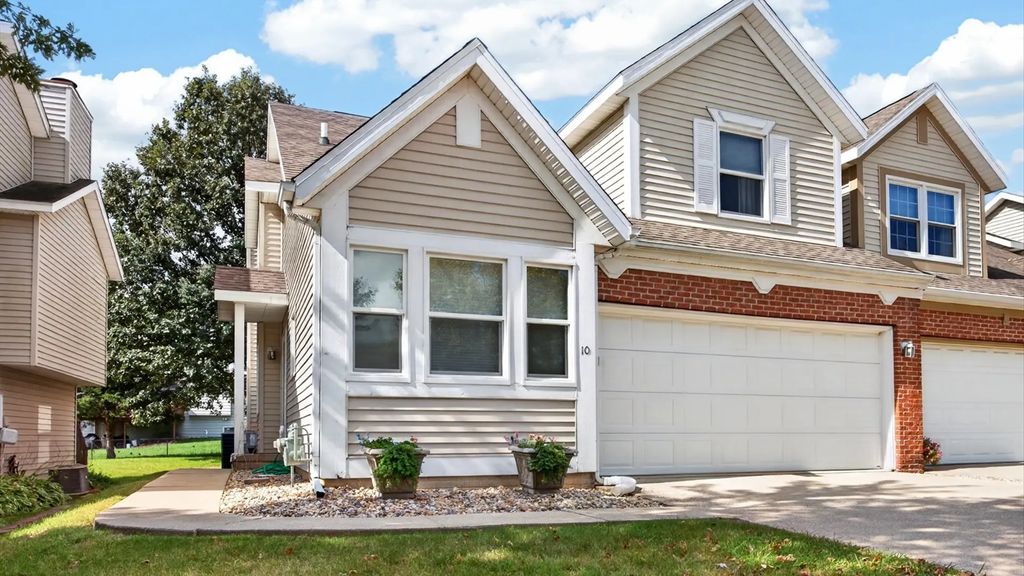 311 S Towanda Avenue, Normal