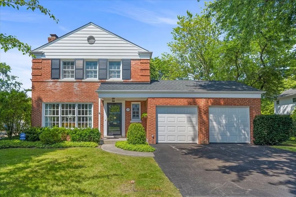 2910 Orchard Lane, Wilmette