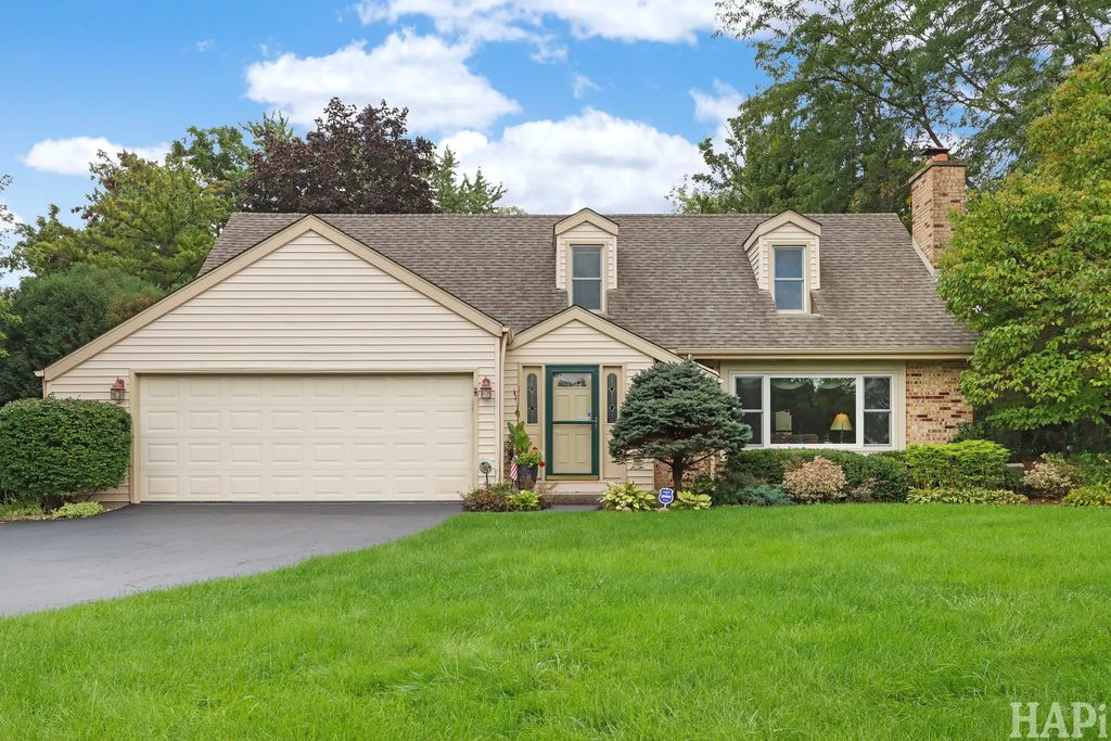 24225 W Saxony Drive, Lake Villa