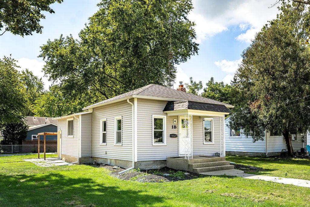 18 E Dearborn Street, Plano