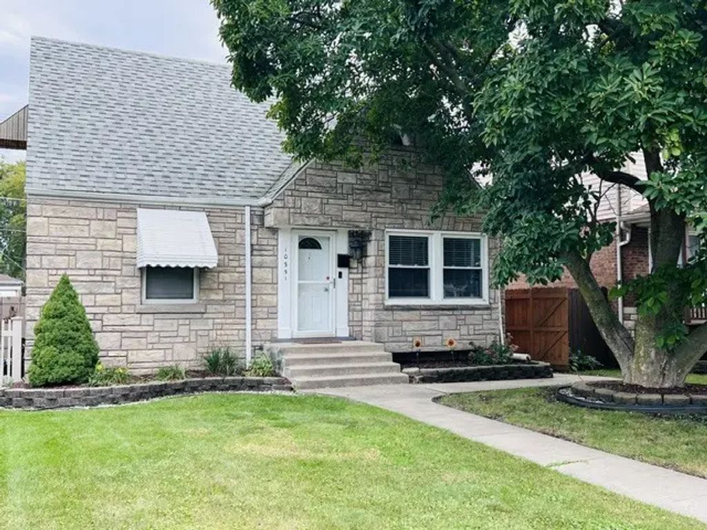 10551 S Kedzie Avenue, Chicago