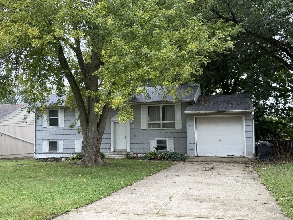 1405 Essex Court, Normal