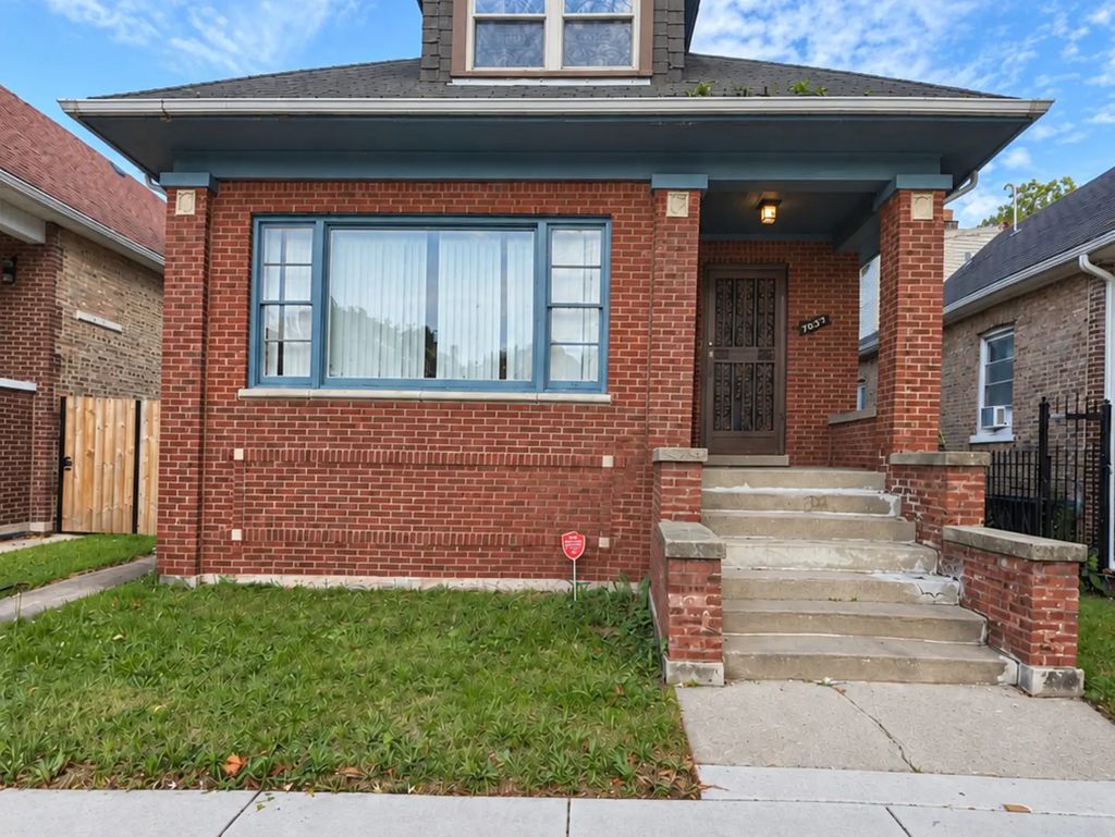7637 S Eberhart Avenue, Chicago