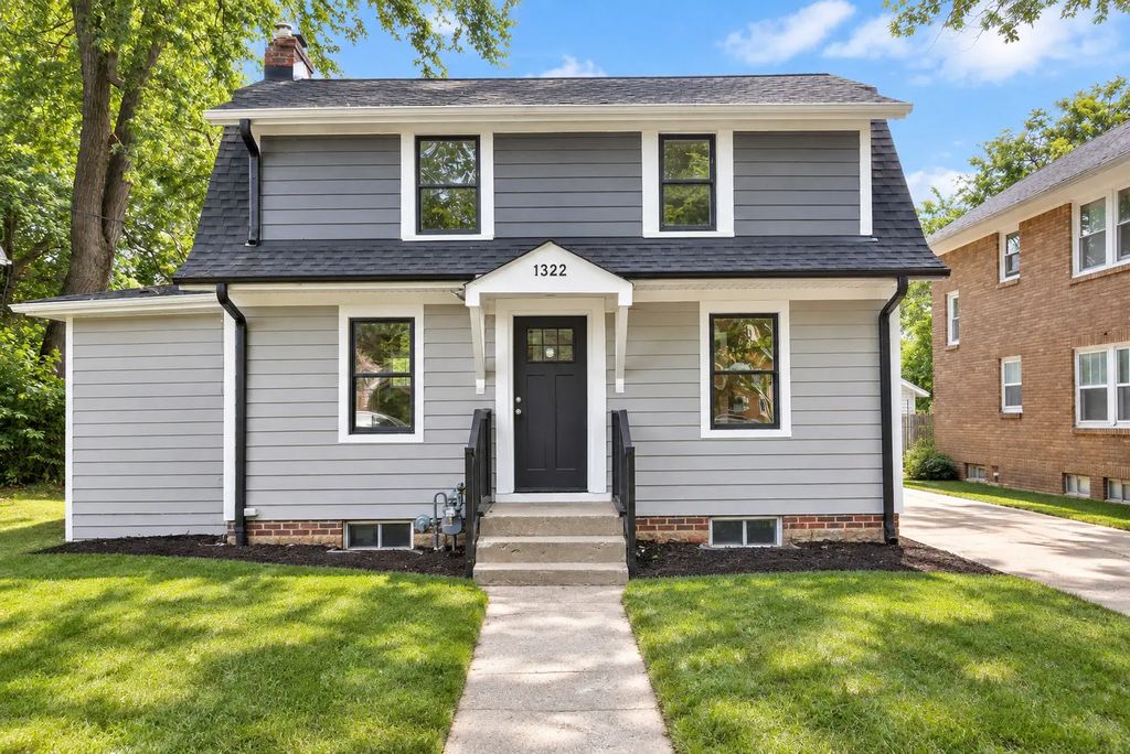 1322 Garrison Avenue, Rockford