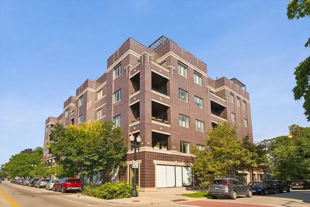 4802 N Bell Avenue 301, Chicago