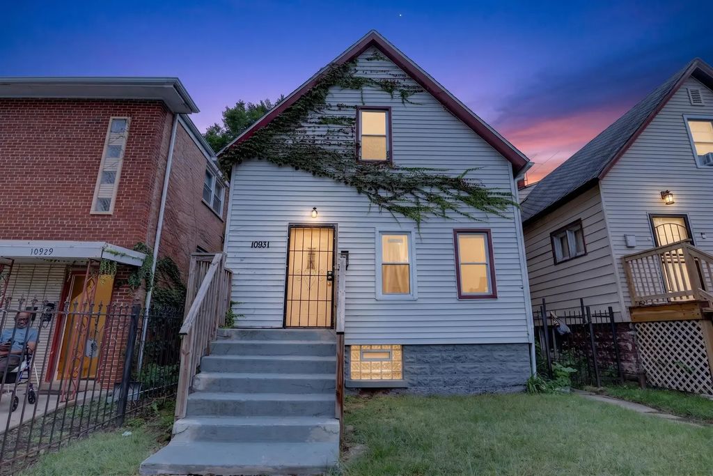 10931 S State Street, Chicago