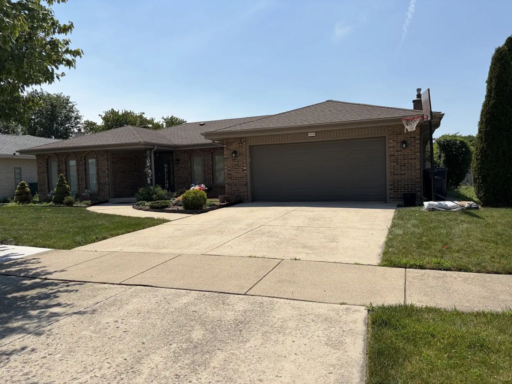 15558 Larkspur Lane, Orland Park