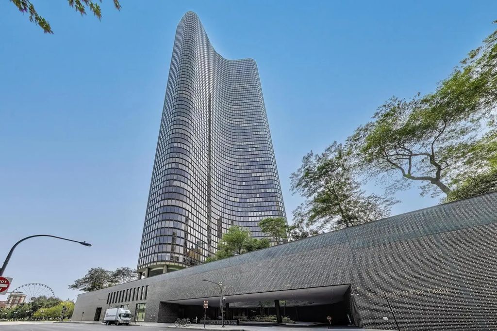 505 N Lake Shore Drive 407, Chicago