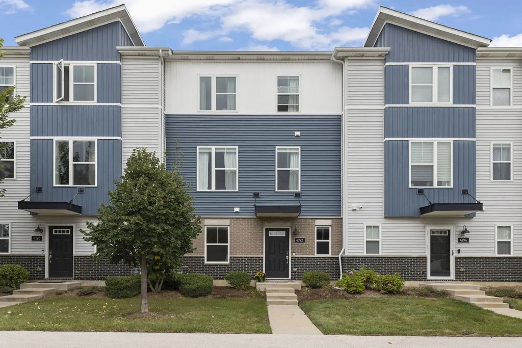 4192 Irving Road, Aurora