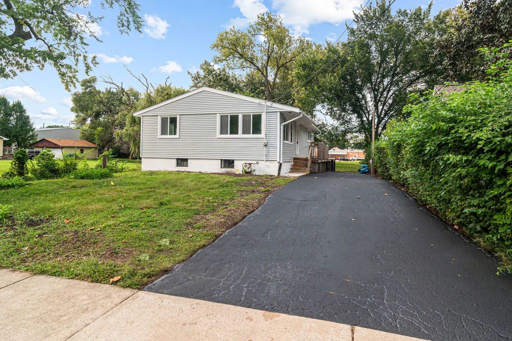 1428 Superior Street, Aurora
