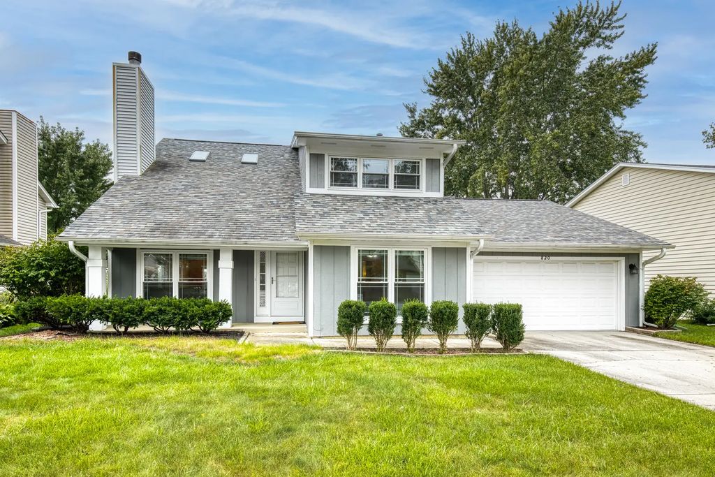 820 N Dexter Lane, Hoffman Estates