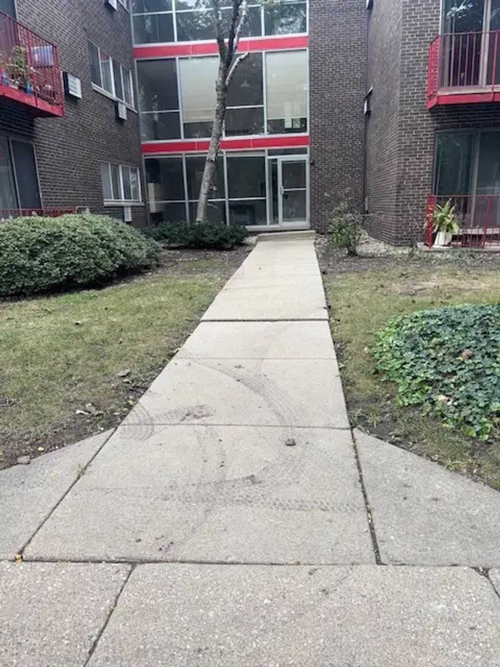 8500 Skokie Boulevard 2c, Skokie