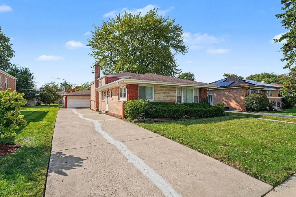 16518 Dobson Avenue, South Holland