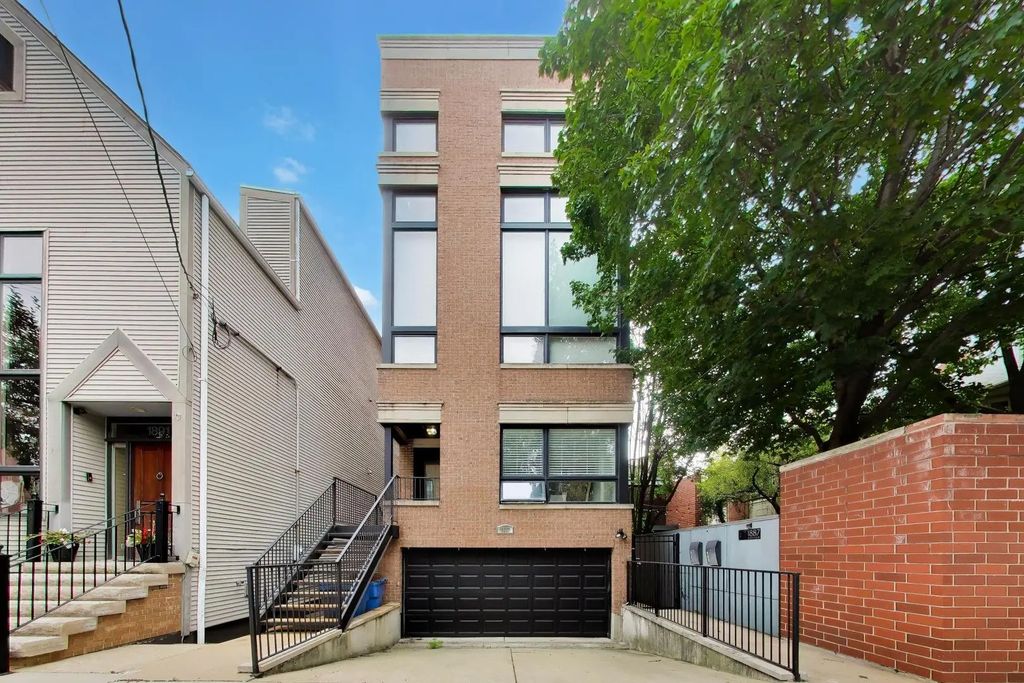 1887 N Poe Street 1r, Chicago