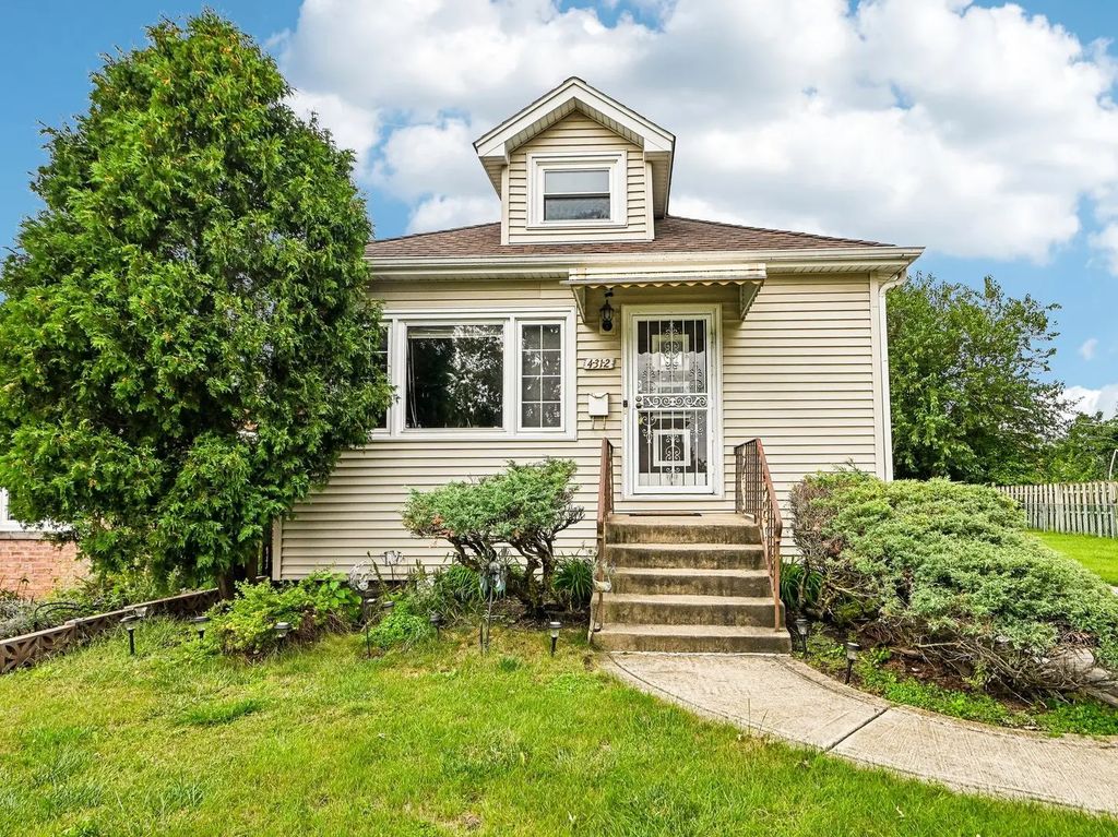 4312 Grace Street, Schiller Park