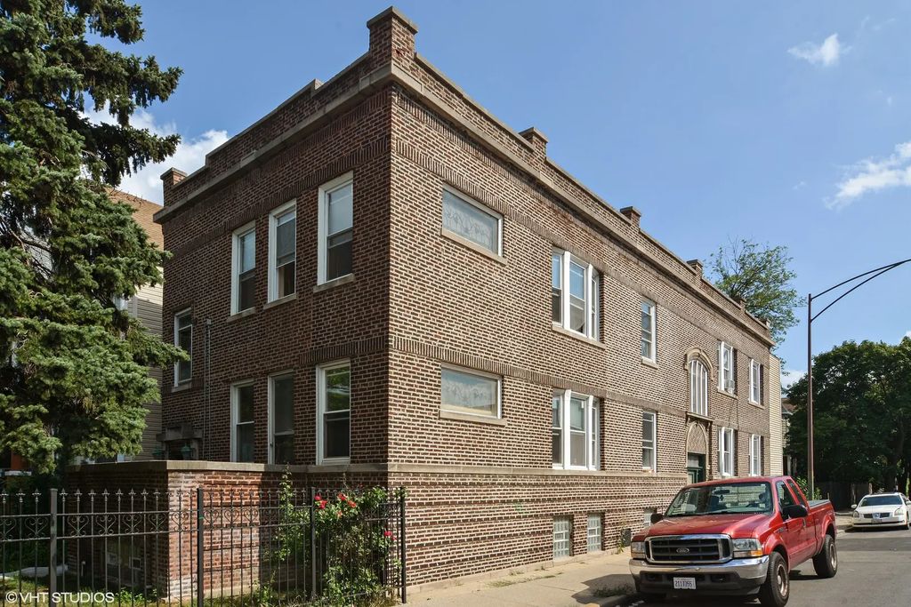 3557 W Wrightwood Avenue 1r, Chicago