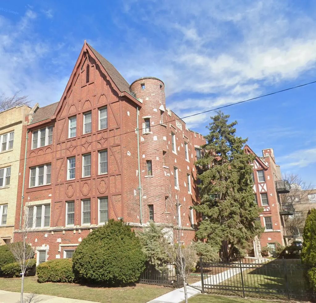 2050 W Summerdale Avenue 2d, Chicago