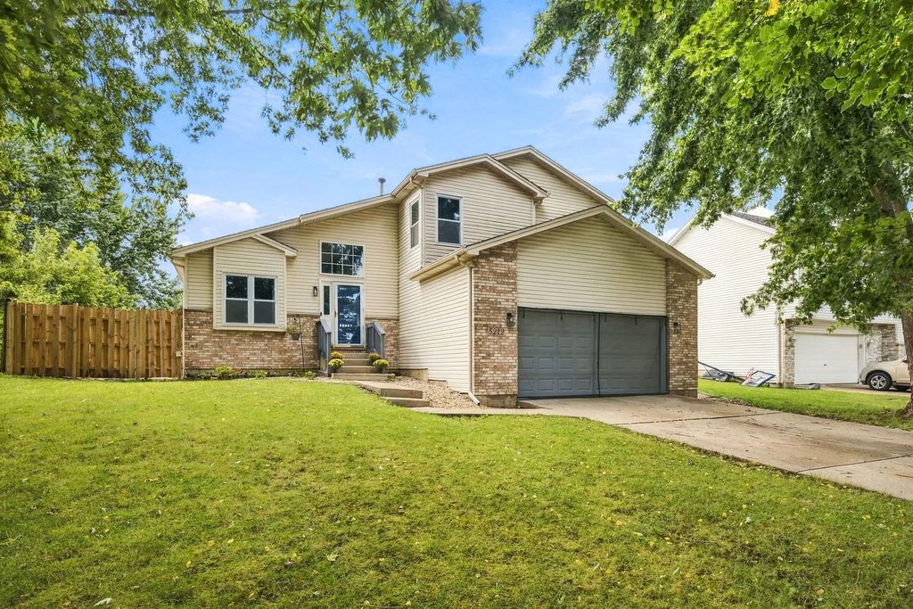 5212 Aladdin Court, Plainfield