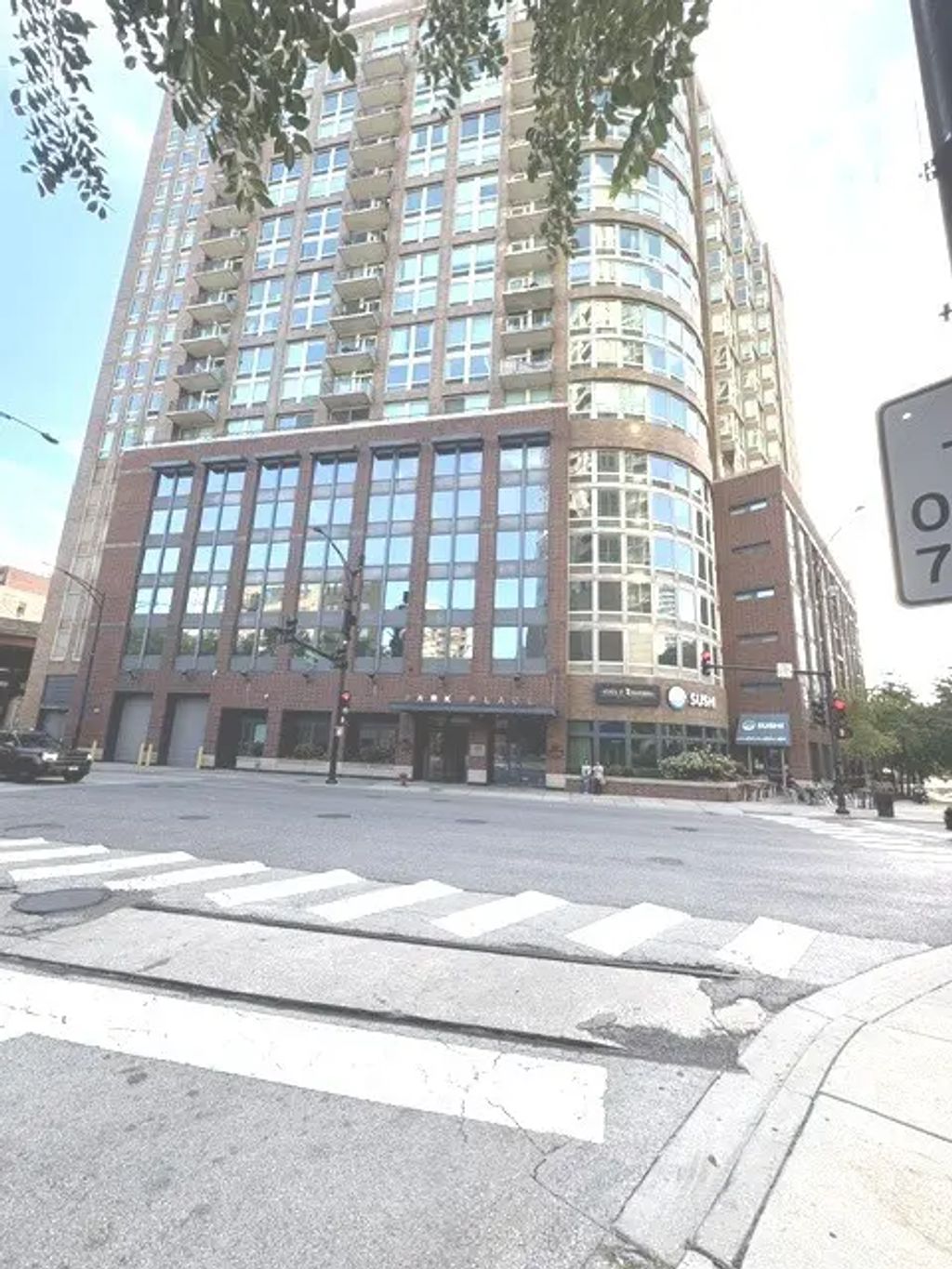 600 N Kingsbury Street 1614, Chicago