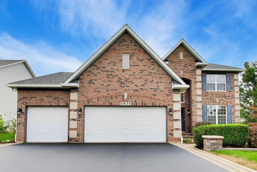 2932 Forest Creek Lane, Naperville