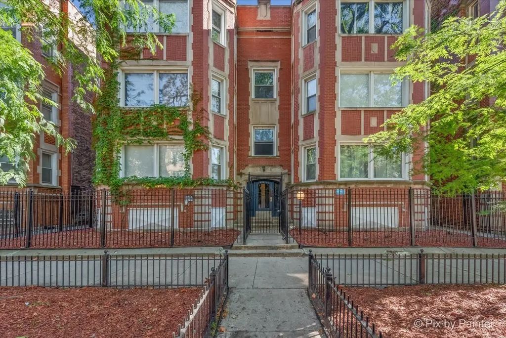 7839 S Kingston Avenue, Chicago