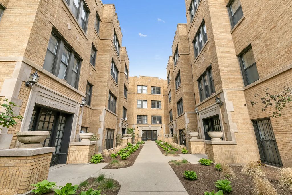 7626 N Eastlake Terrace 3, Chicago