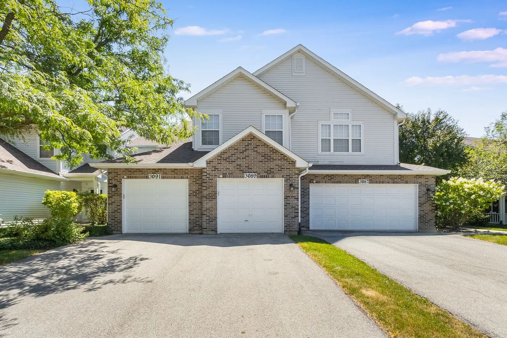 3089 Kentshire Circle 3089, Naperville