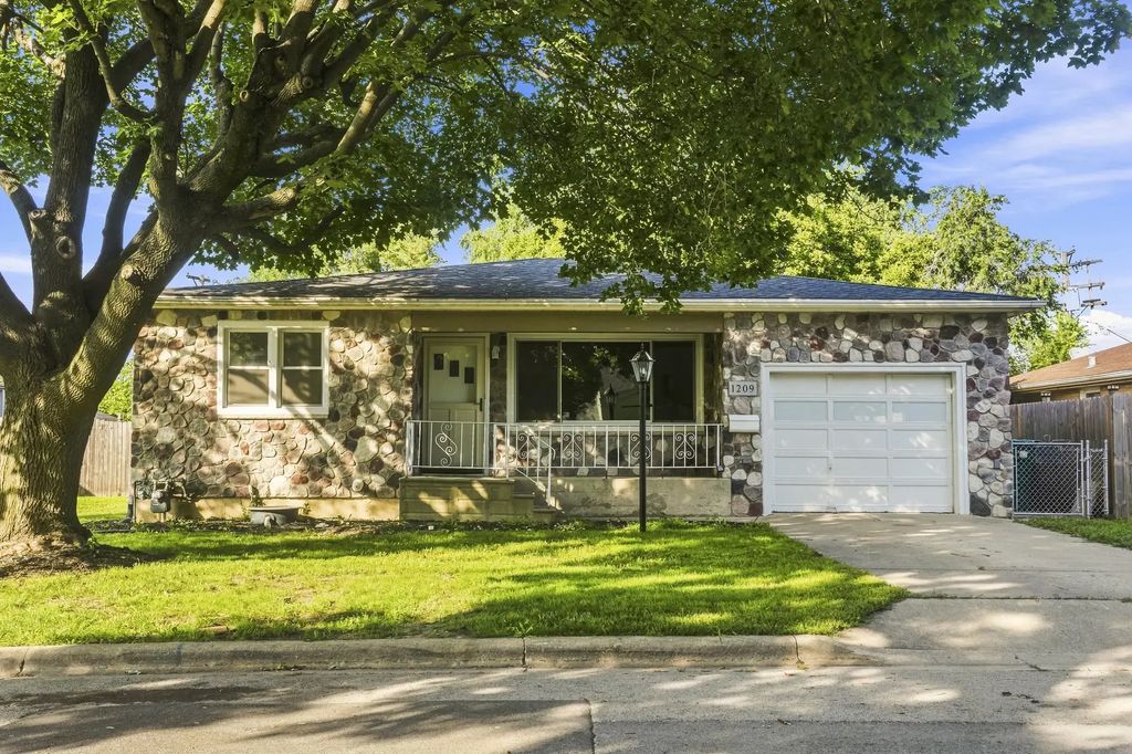 1209 Colorado Avenue, Joliet