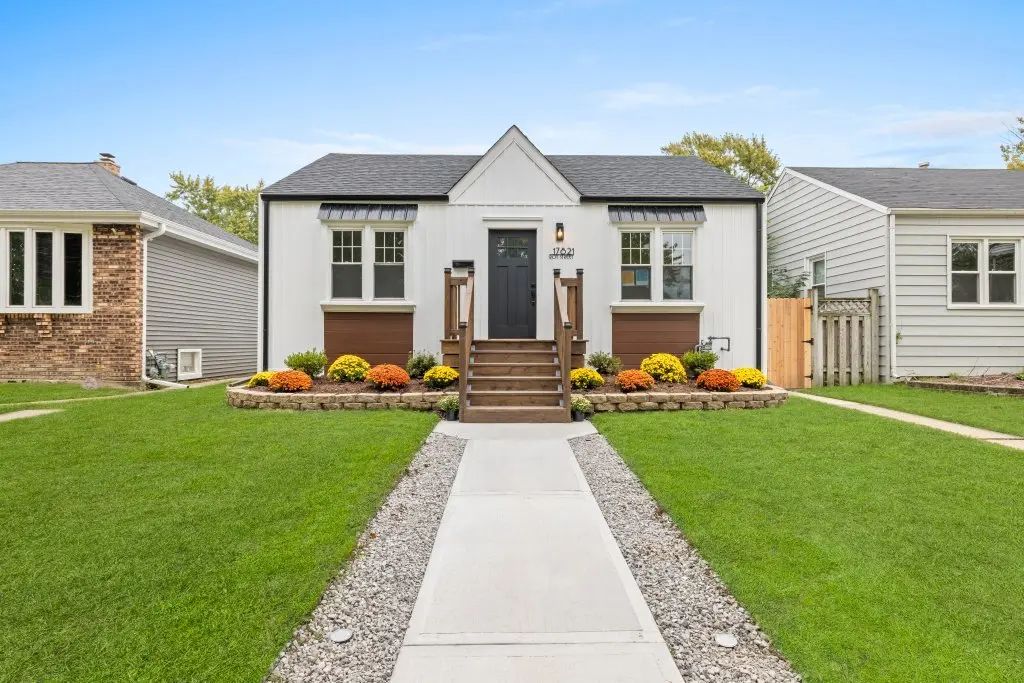 17821 Roy Street, Lansing