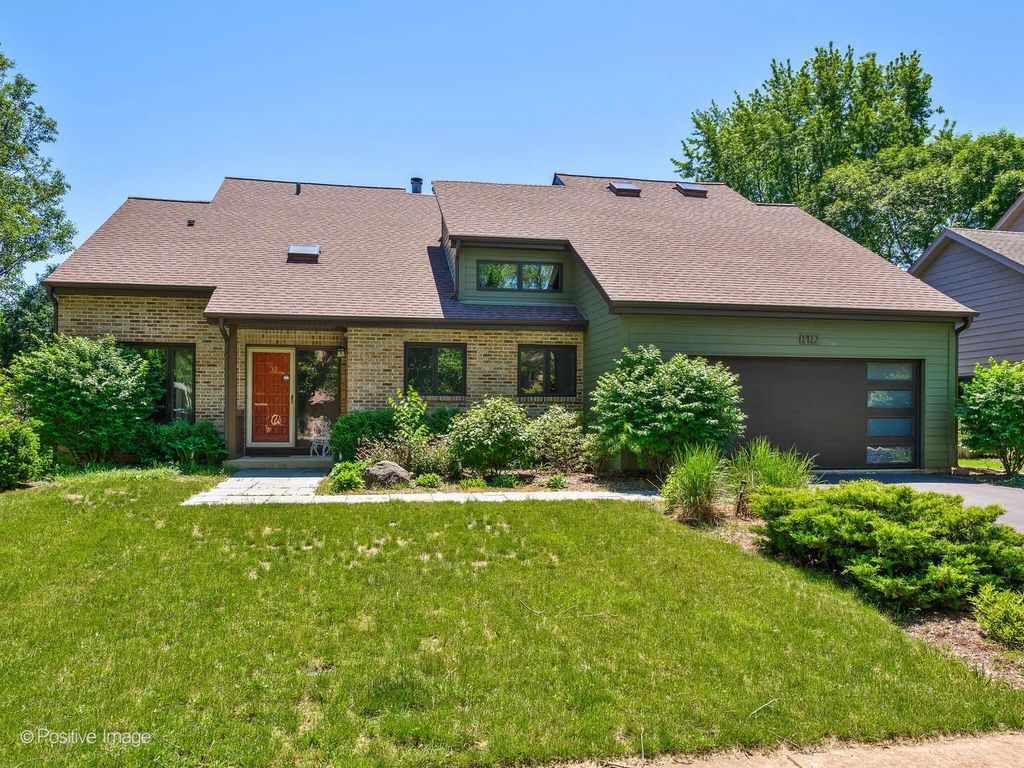 1412 Ambleside Circle, Naperville