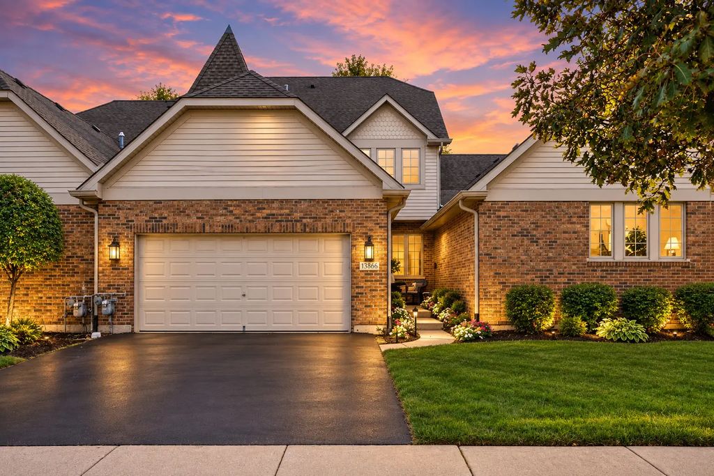 13866 Steeples Road, Lemont
