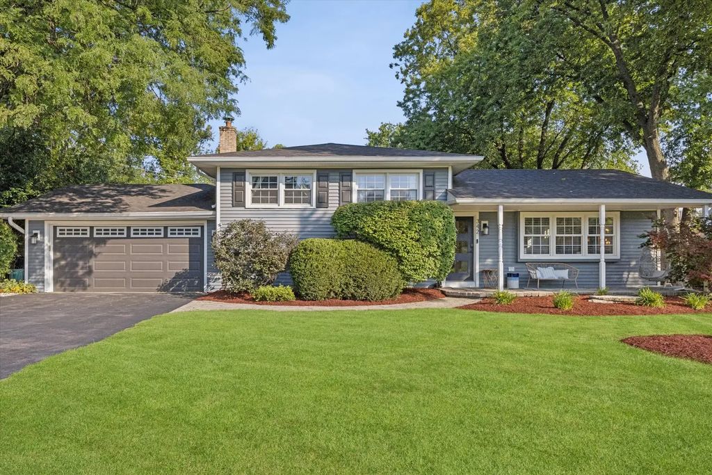 342 Janet Avenue, Darien