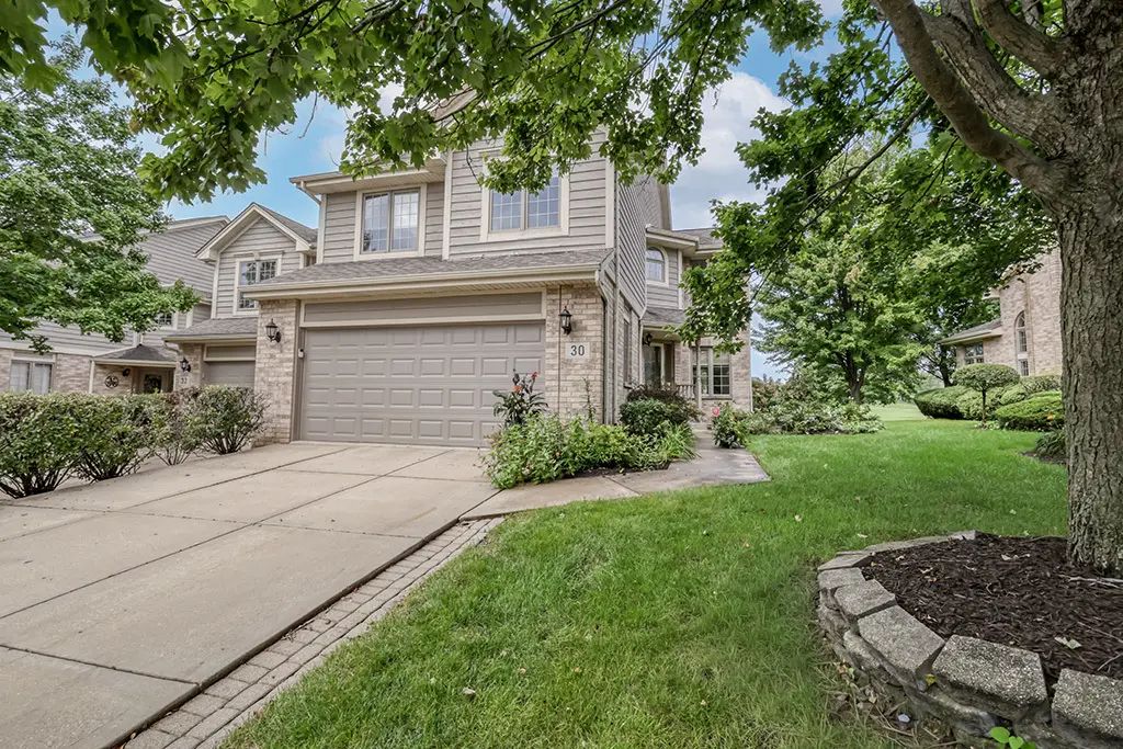 30 Lahinch Drive, Lemont