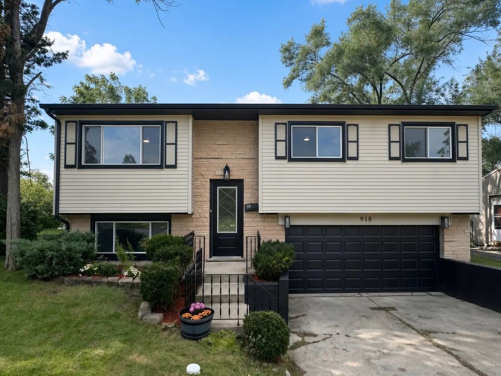 918 Union Drive, University Park