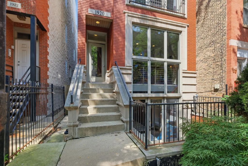 1920 W Diversey Parkway 1, Chicago