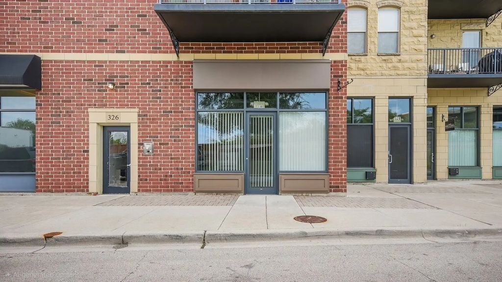 328 River Street, Lemont
