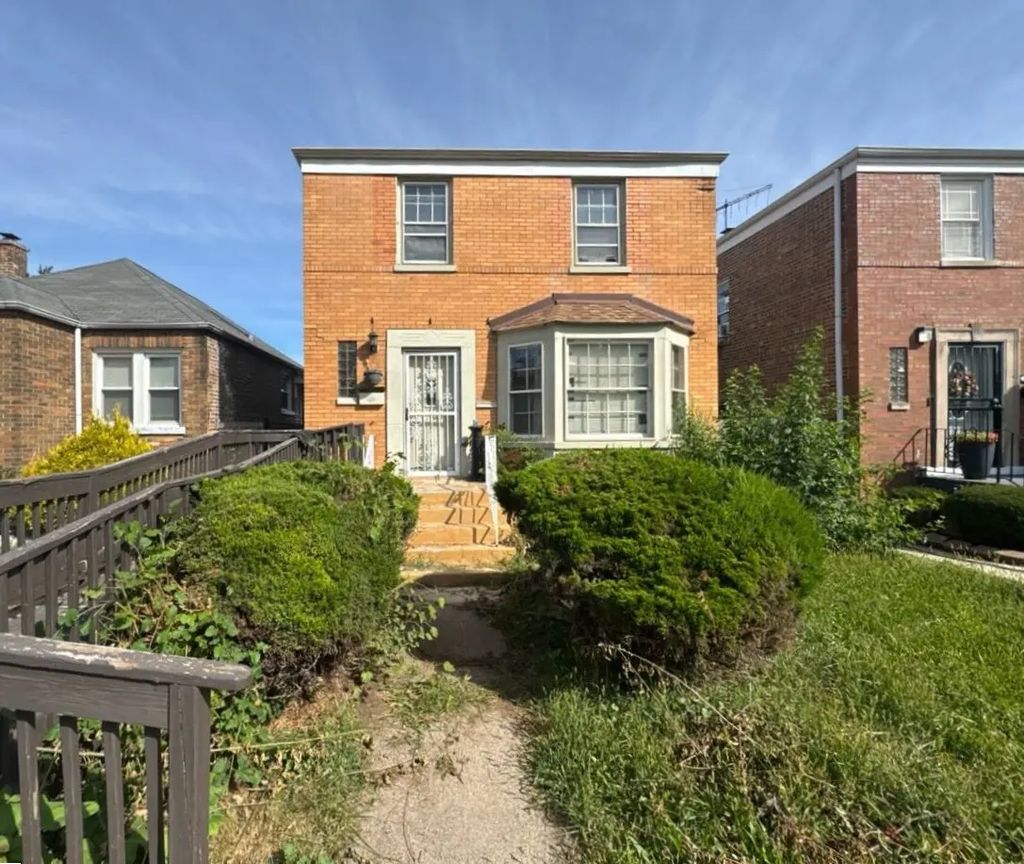 644 E 100th Place, Chicago