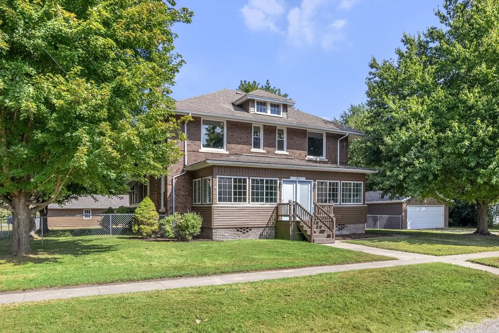 201 E North Street, Ridge Farm