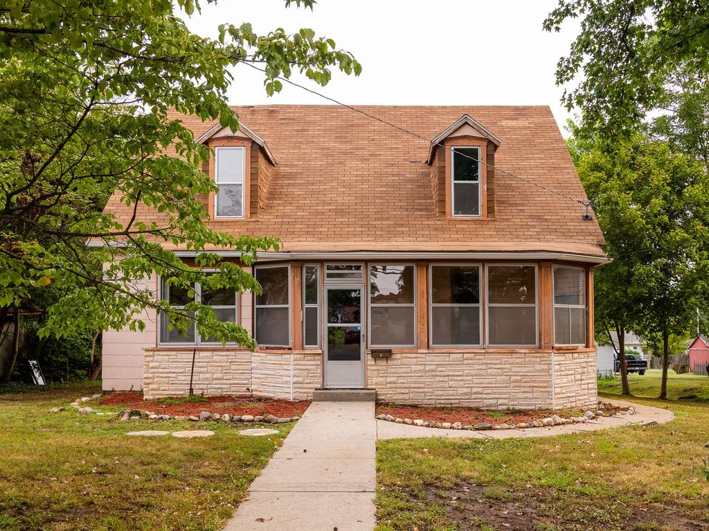 440 E Park Street, Duquoin