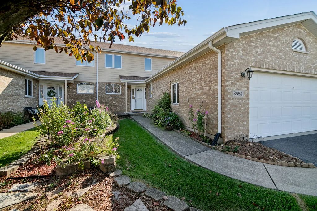 8554 Tullamore Drive, Tinley Park