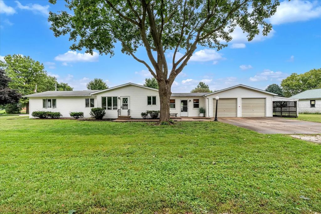 235 Se 3rd Street, Woodhull