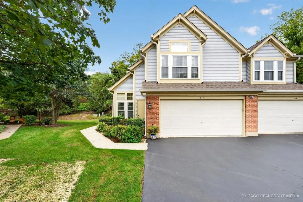 518 Palm Court, Crystal Lake