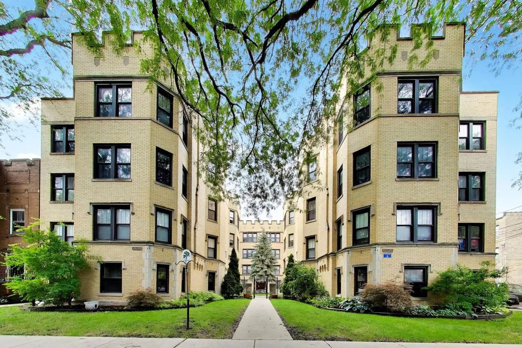 6442 N Leavitt Street E0, Chicago
