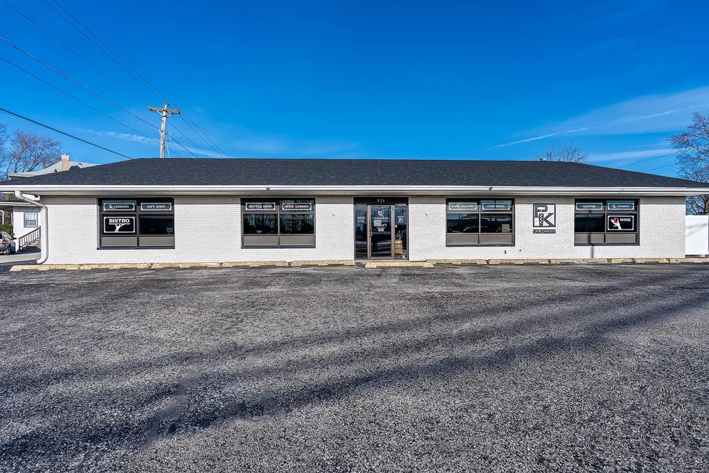 826 N Ladd Street, Pontiac