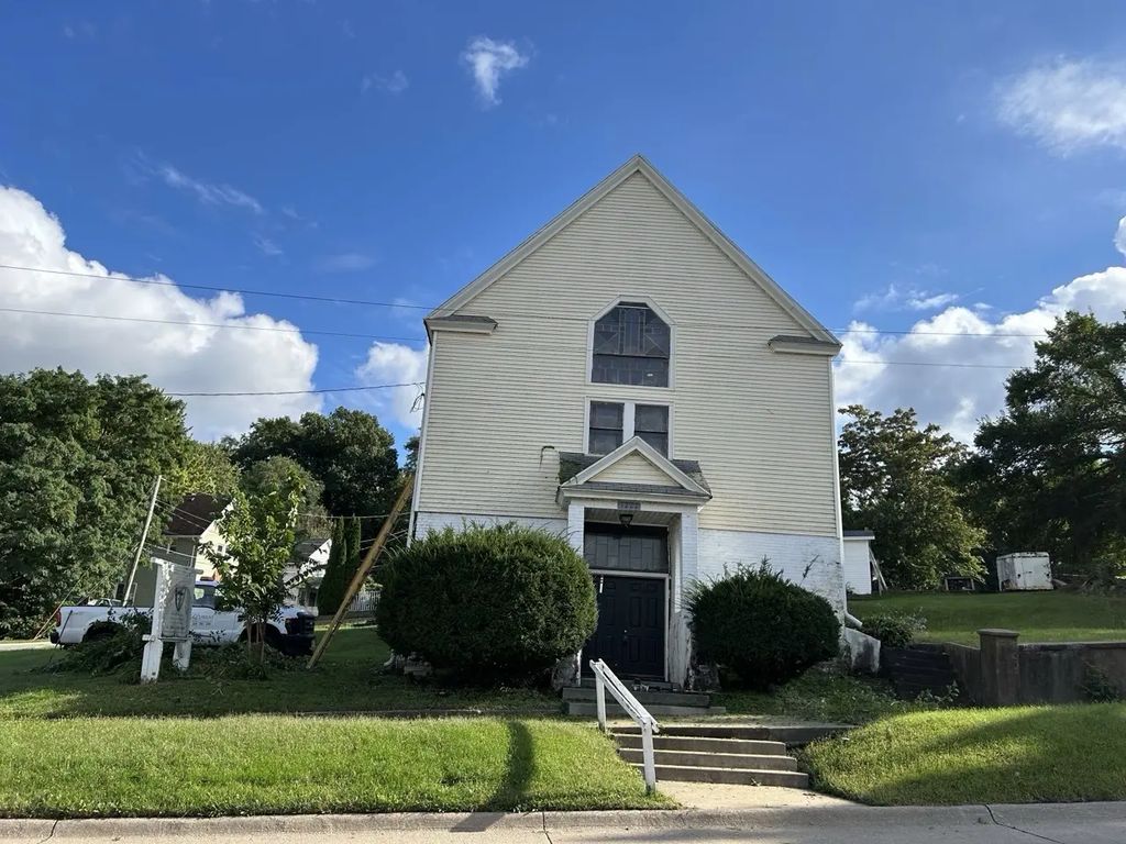 1222 7th Avenue, Moline