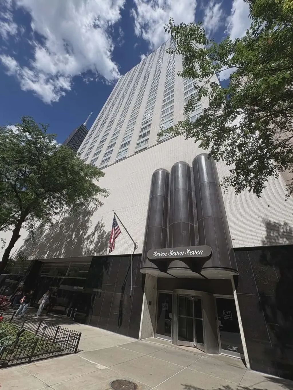 777 N Michigan Avenue 3508, Chicago
