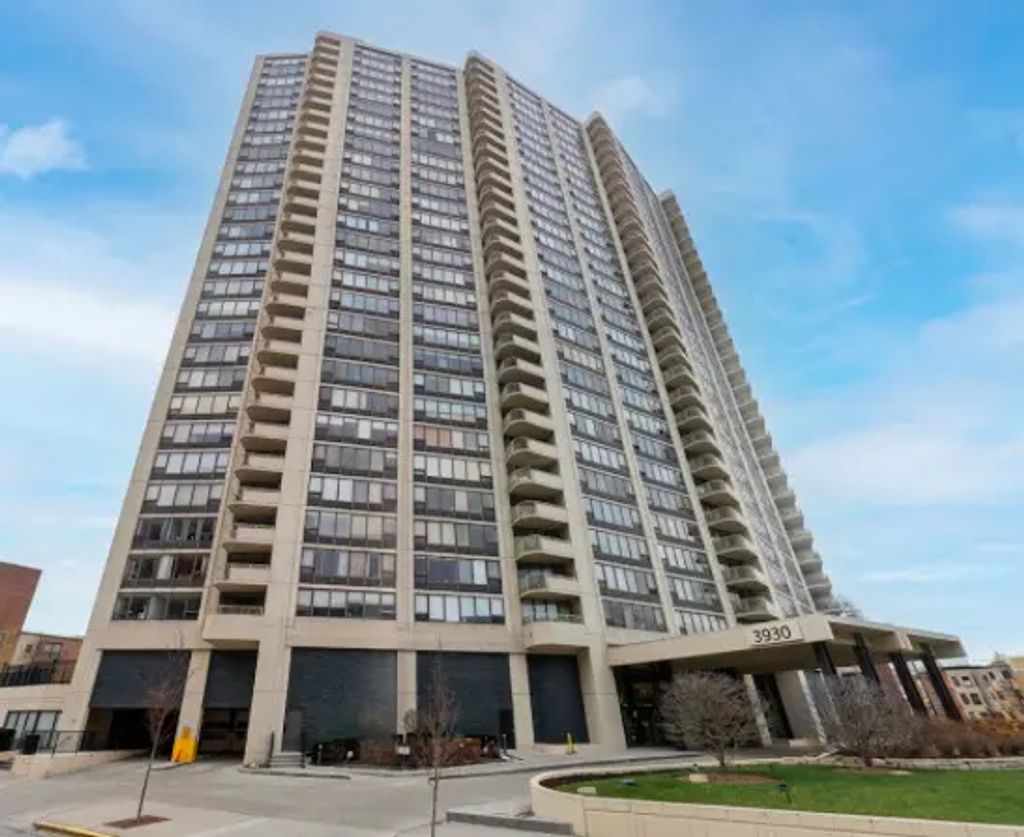 3930 N Pine Grove Avenue 3009, Chicago