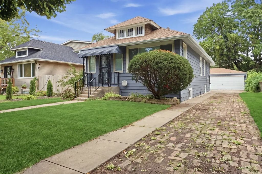 10607 S May Street, Chicago