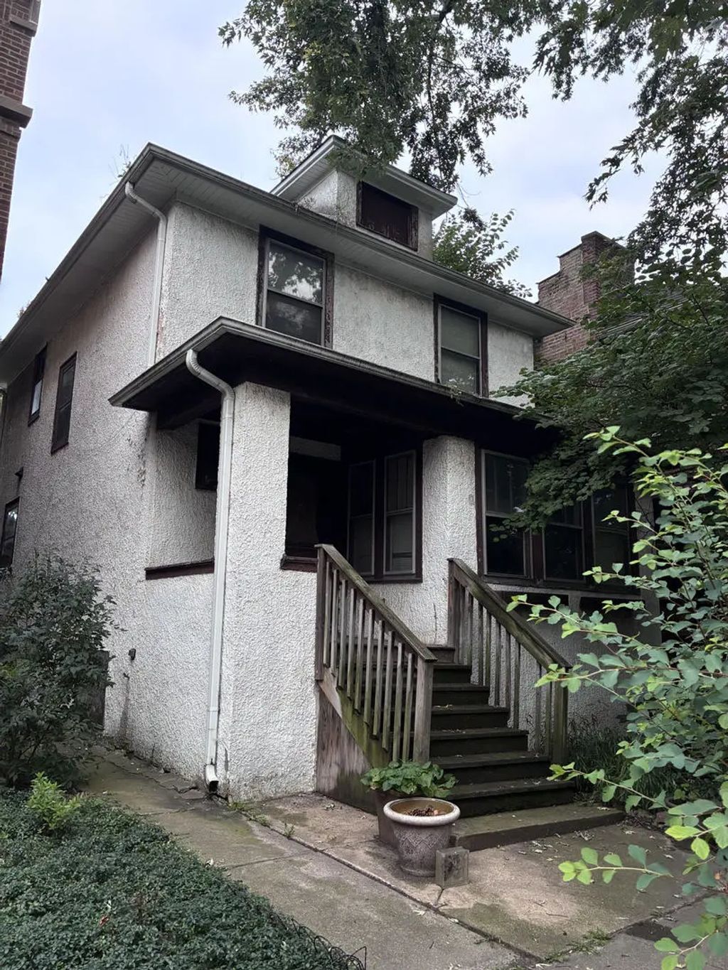 4445 N Whipple Street, Chicago